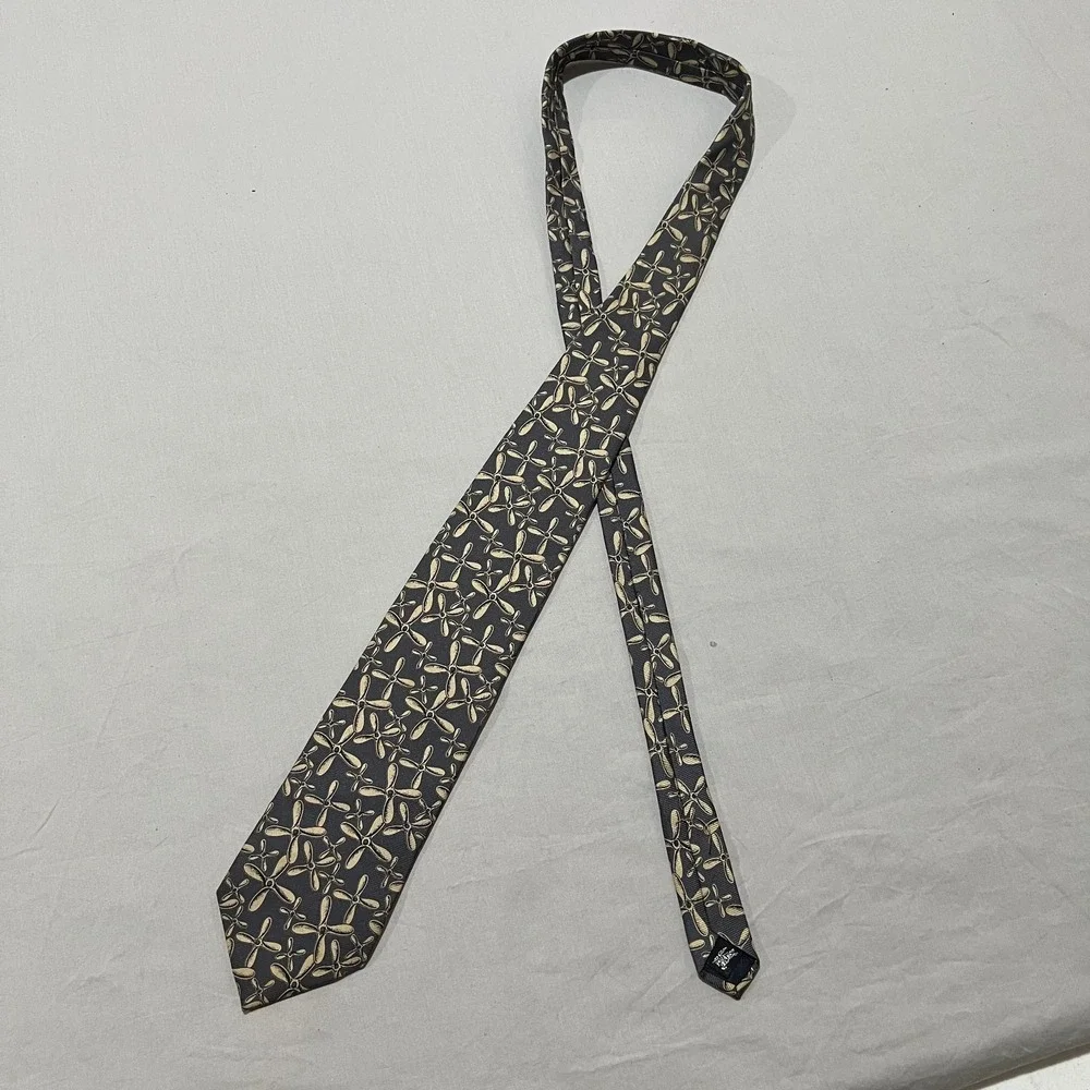 Vtg Burberrys Mens Gray Abstract Propeller Classic Formal Silk Necktie One Size